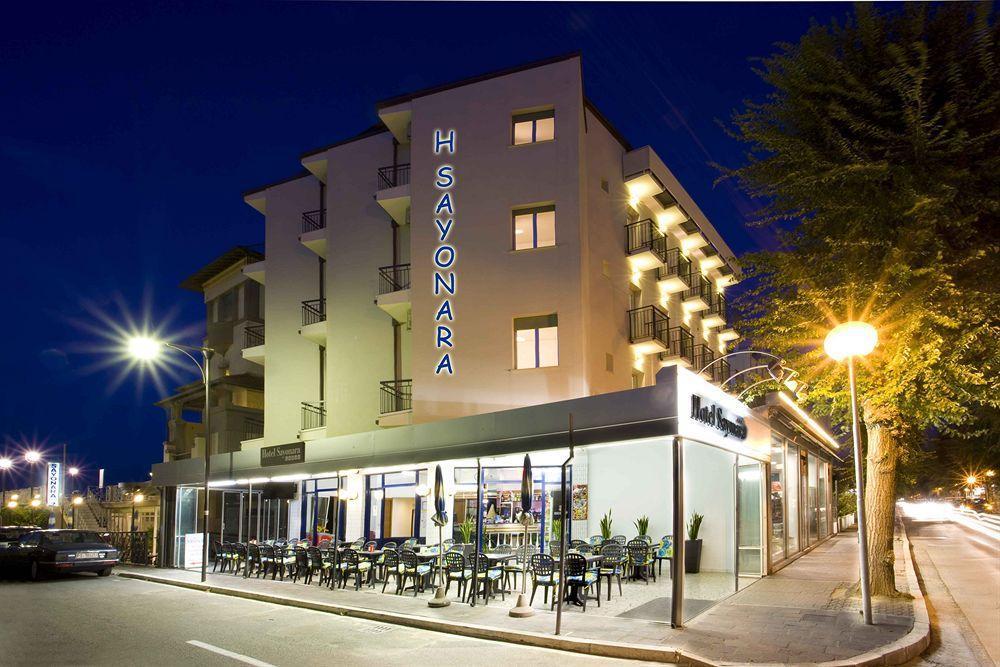 Hotel Sayonara Каттолика Экстерьер фото