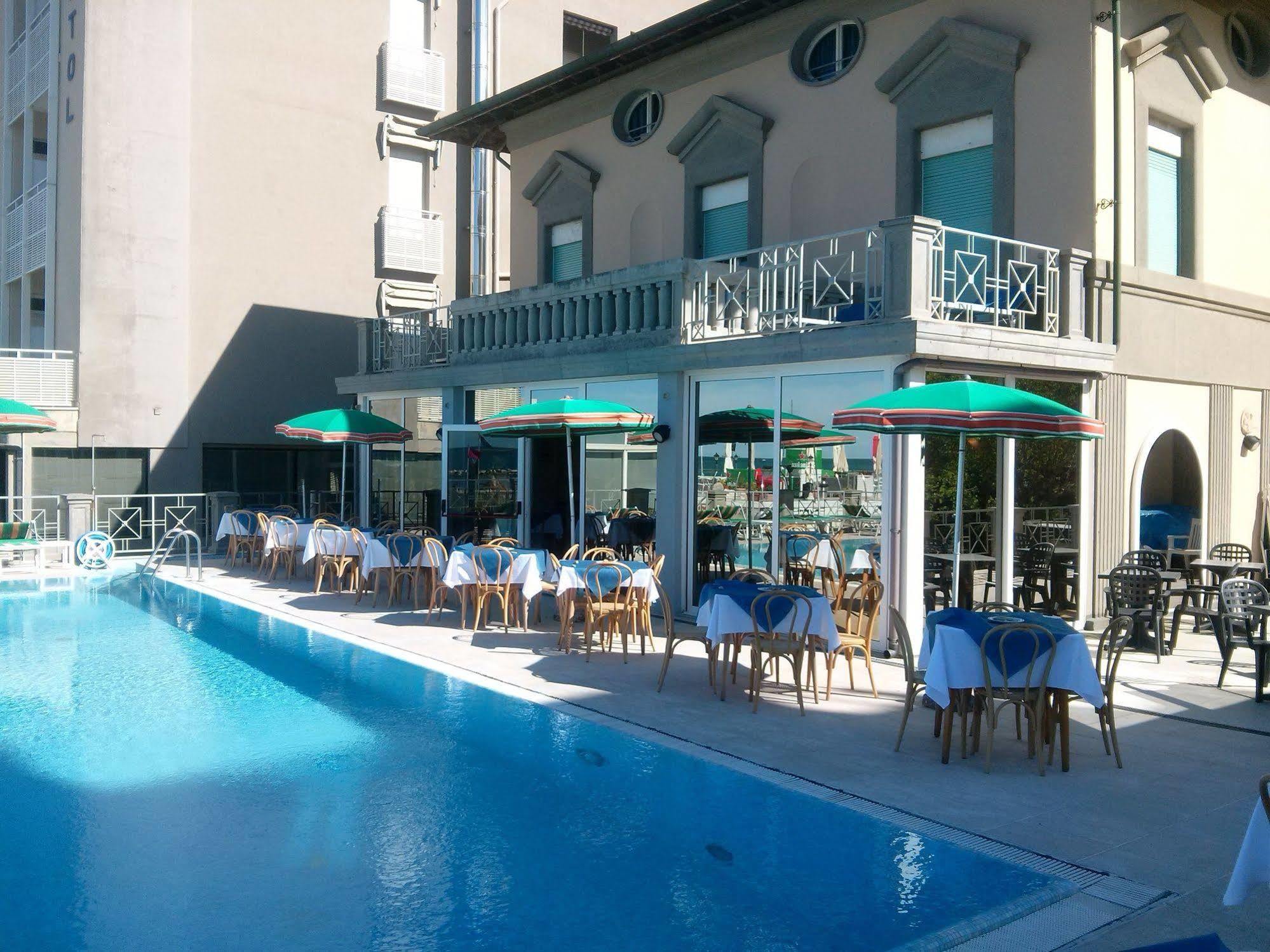 Hotel Sayonara Каттолика Экстерьер фото