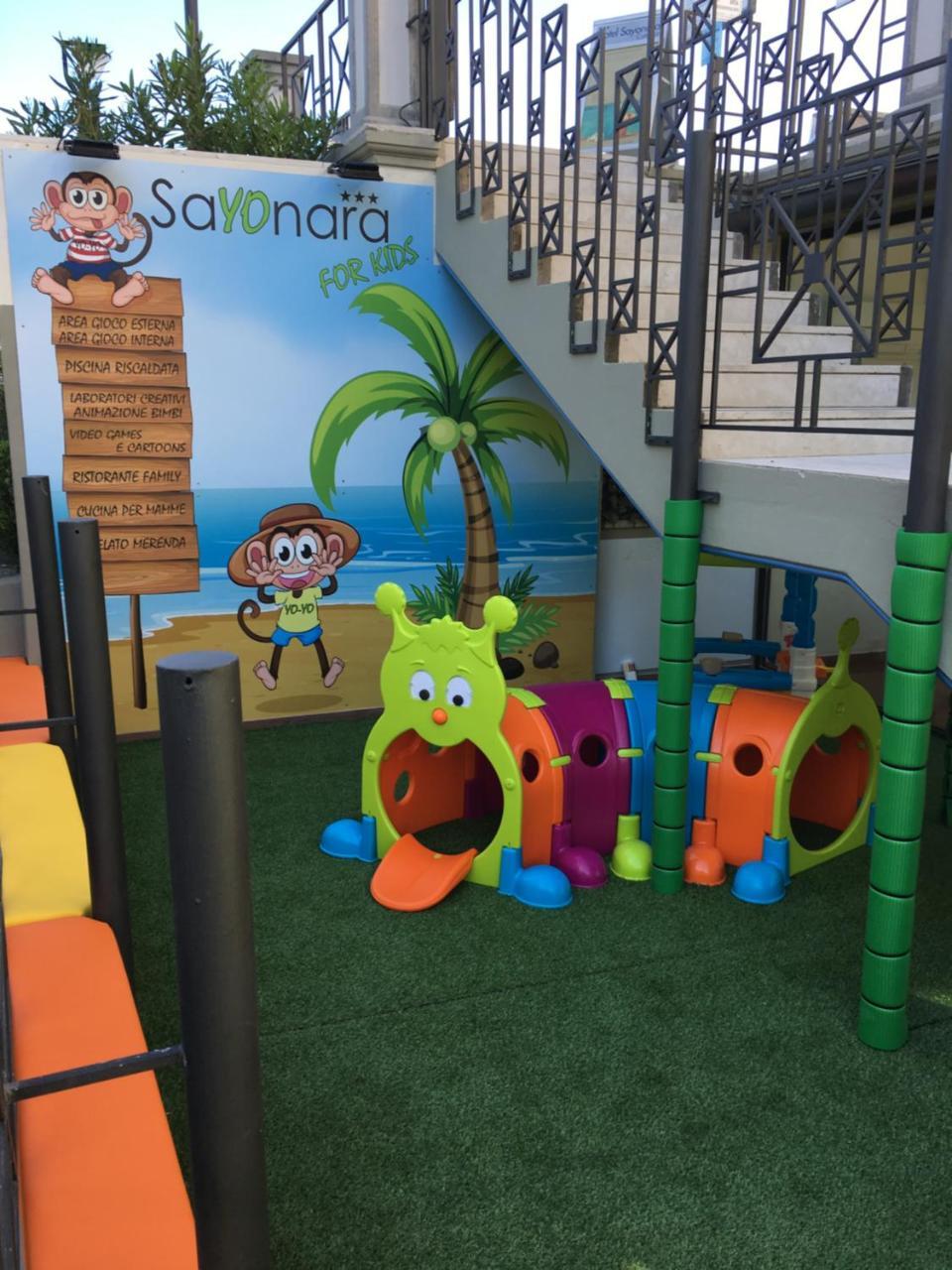 Hotel Sayonara Каттолика Экстерьер фото