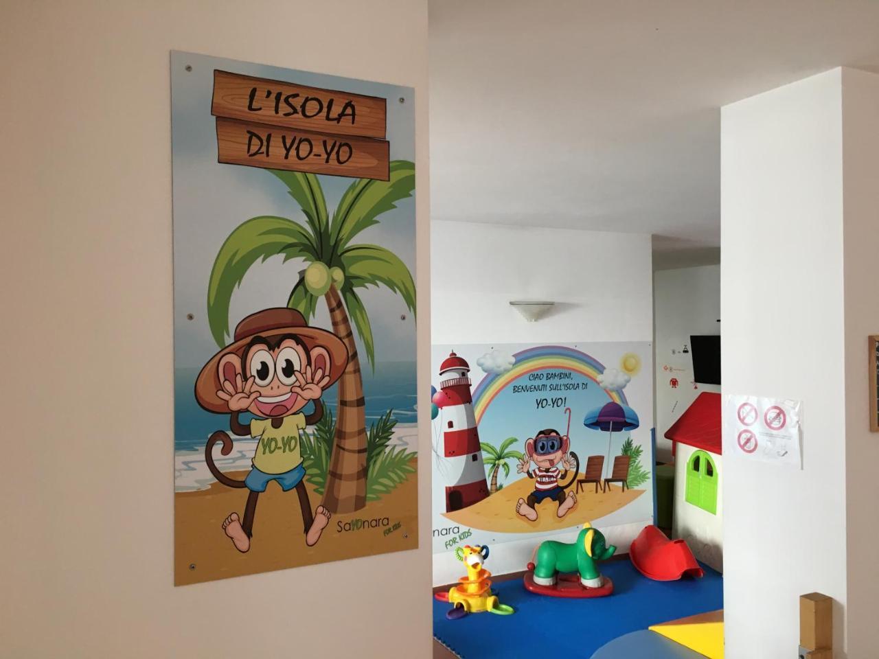 Hotel Sayonara Каттолика Экстерьер фото